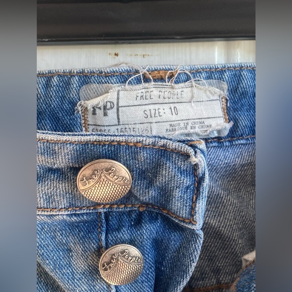 Free People Tire Swing Distressed Denim Mini Skirt Sz 10us - Picture 3 of 9